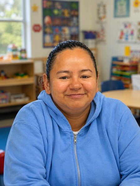 Portrait of UPNS teacher Nahomi Romero in the classroom environment